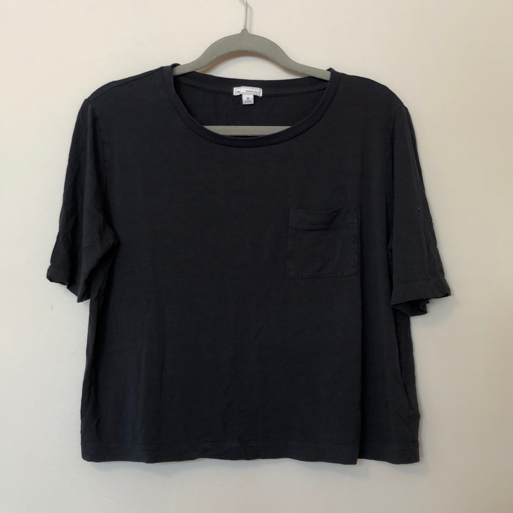 Gap Slightly Cropped Basic Tee - Picture 1 of 3